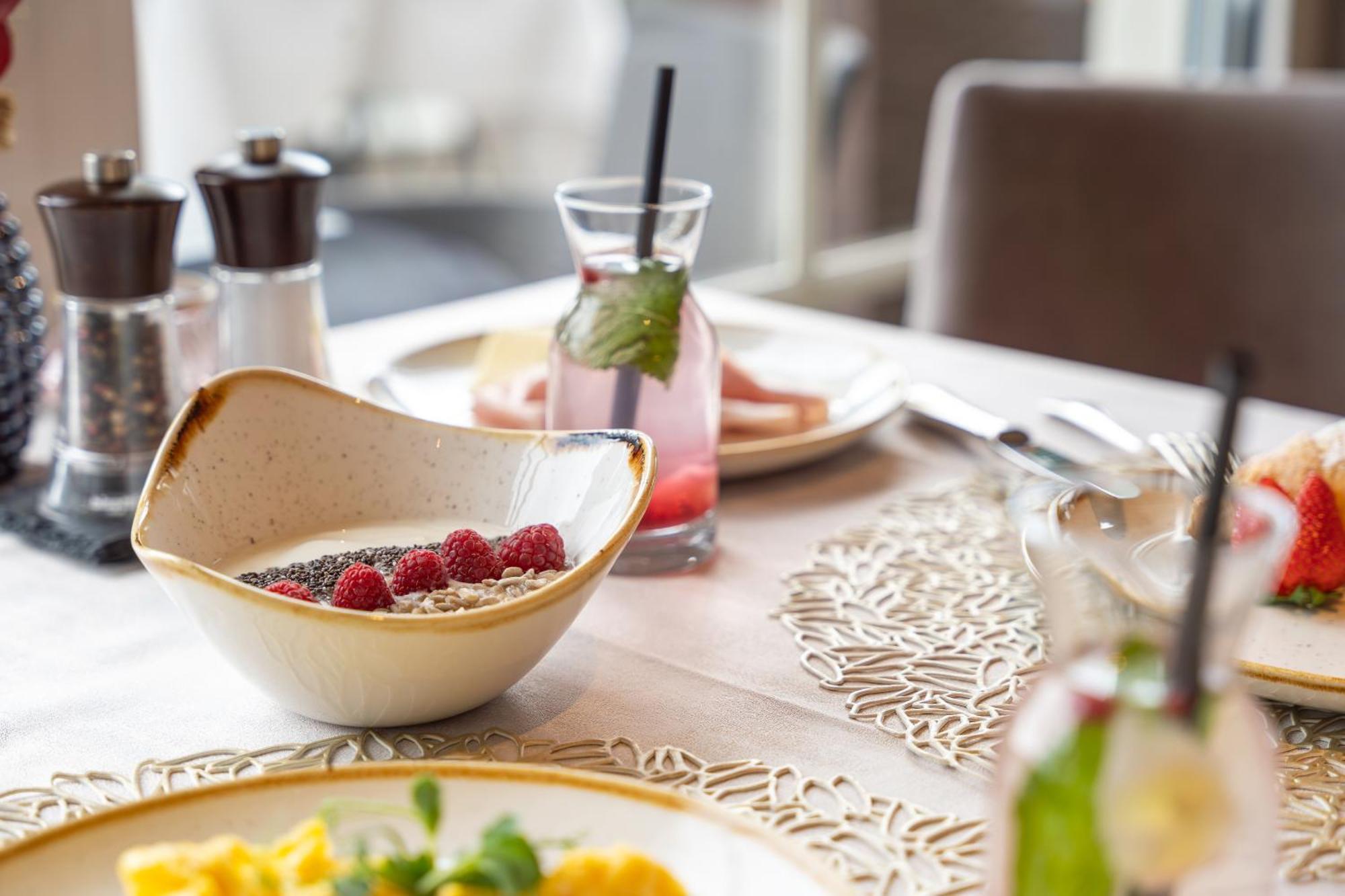 Hotel Schlosswirt 첸나 외부 사진